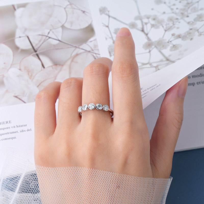 Five-Stone Bubble Moissanite Band