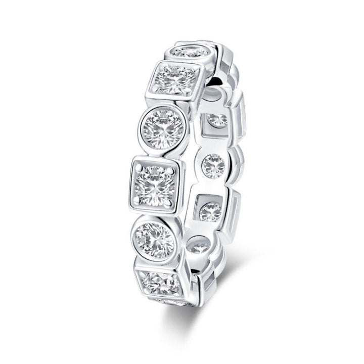 Unique Embrace Round Moissanite Wedding Band