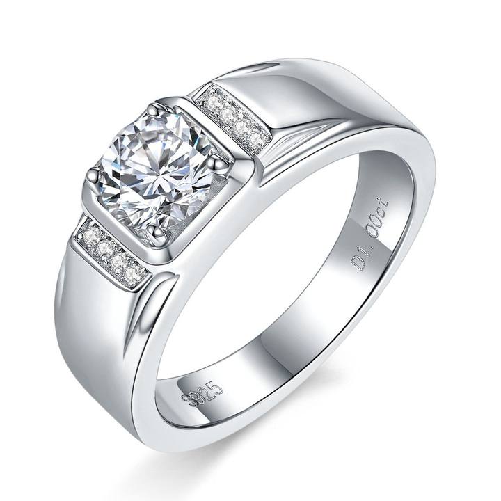 Luther Men' s Moissanite Ring 1.0 ct